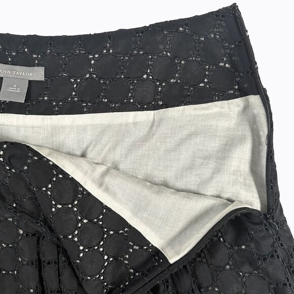 Ann Taylor Black Eyelet Midi Skirt Sz 8 Pleated Embroidered Y2K 90s Cottagecore - Picture 11 of 11